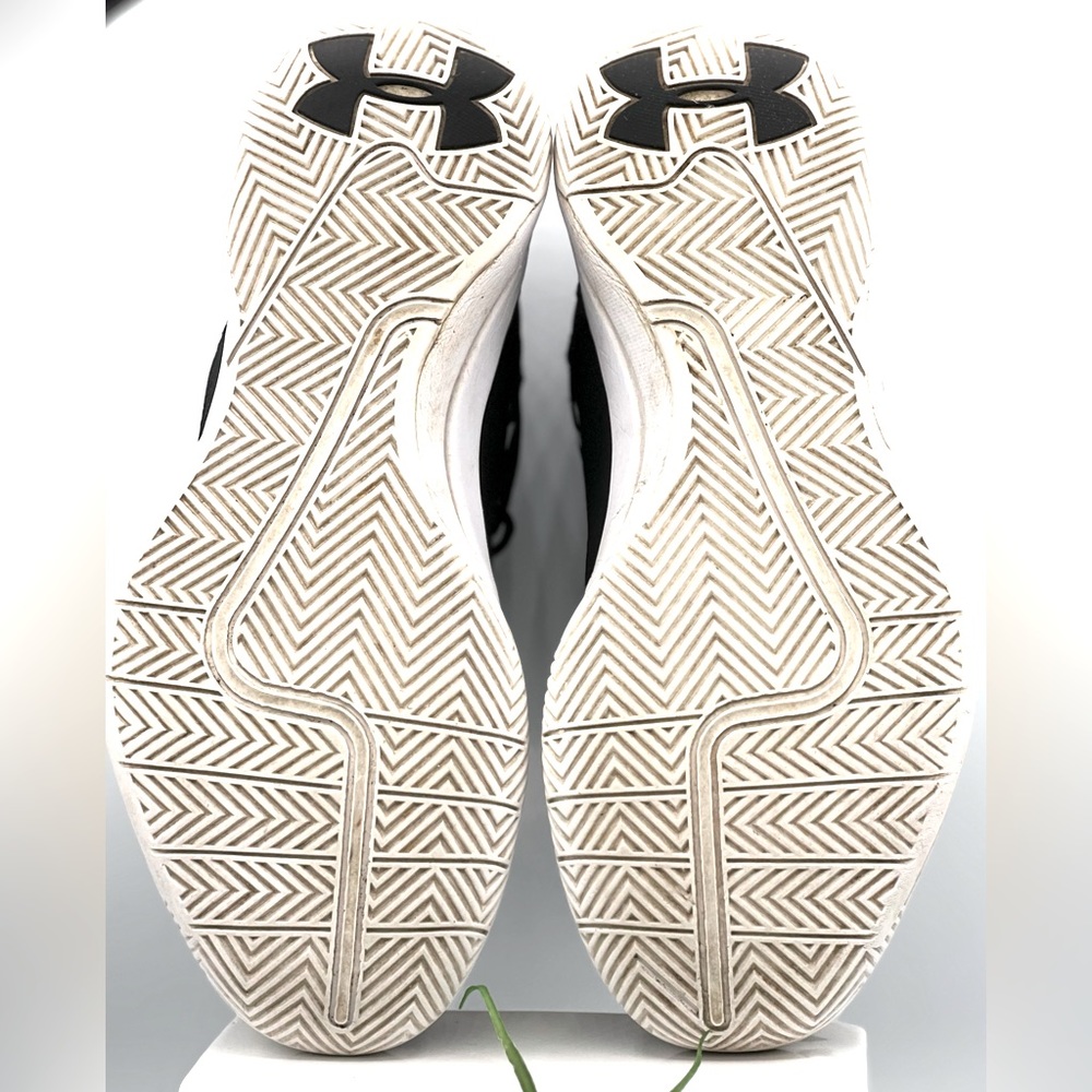 🌺Under Armour Womens Jet 2017
3020633-001 Basketball Shoes🌸🌺 - Picture 11 of 15